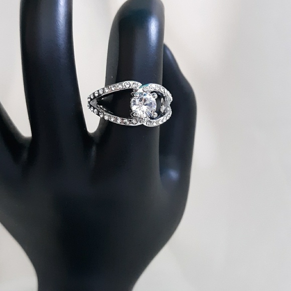 Cocktail Ring - Picture 5 of 7